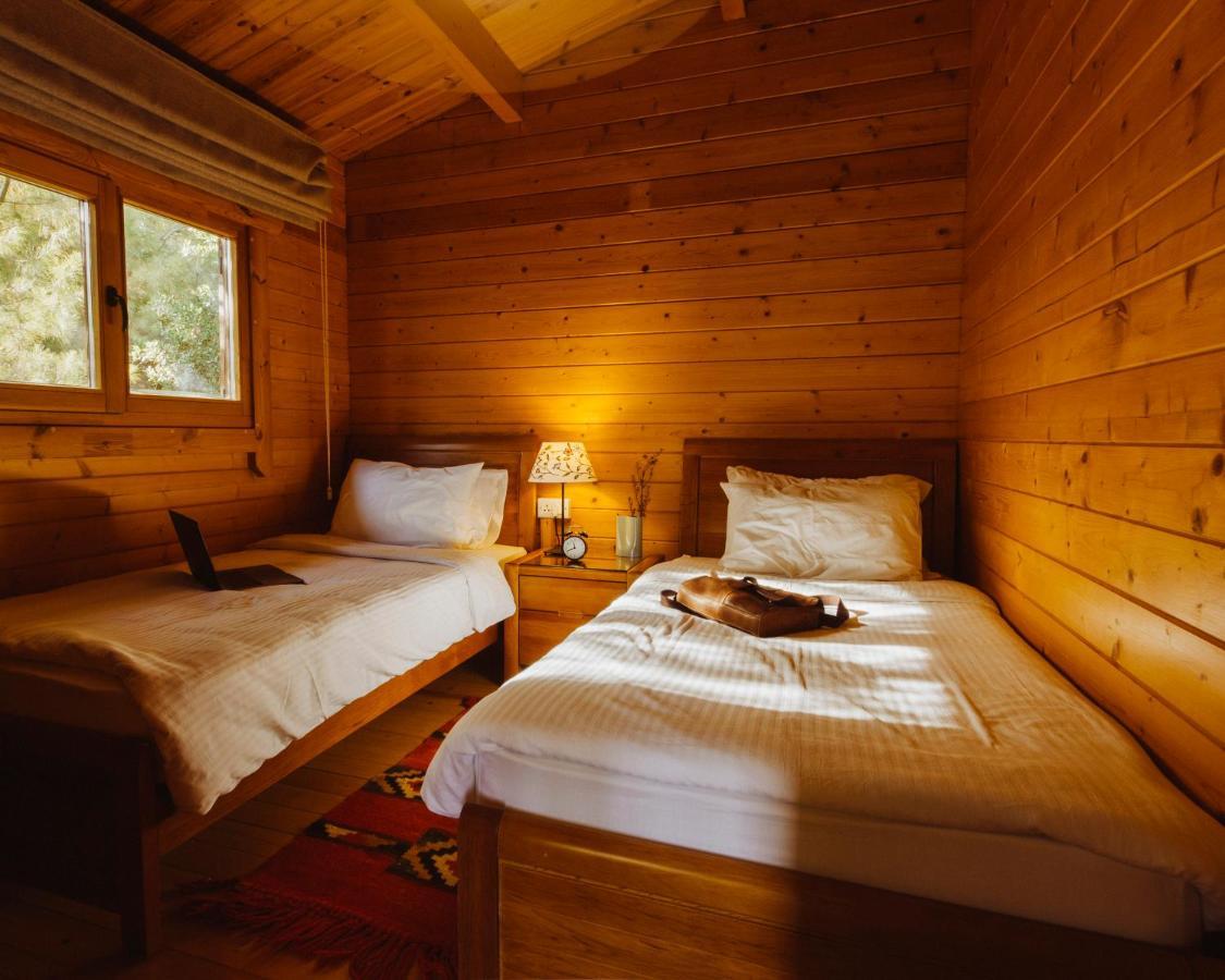 אל סלט Mountain Breeze Lodge & Resort מראה חיצוני תמונה