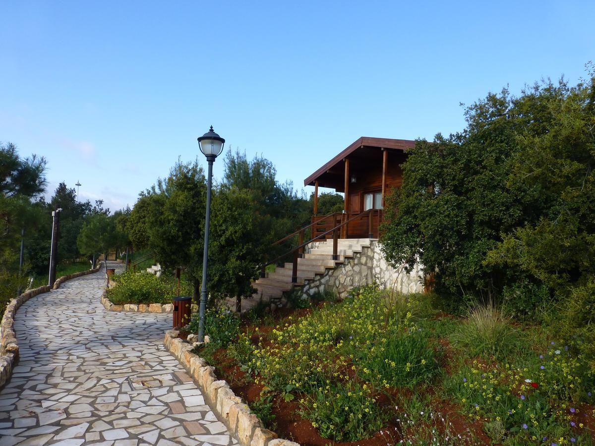 אל סלט Mountain Breeze Lodge & Resort מראה חיצוני תמונה