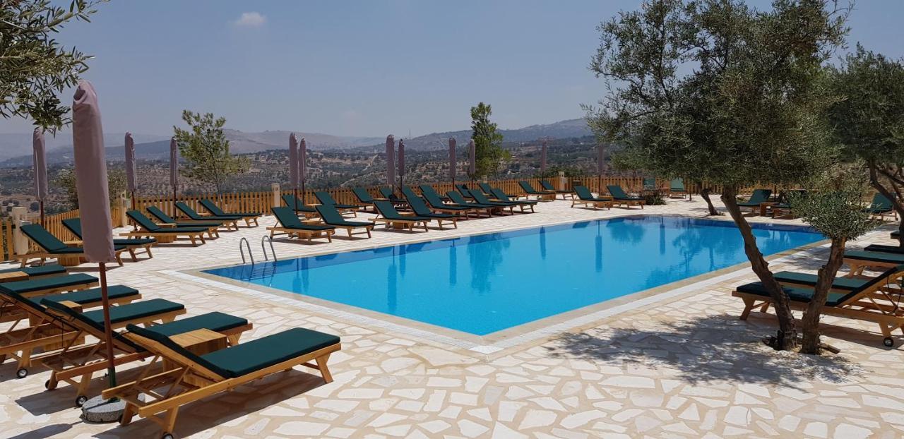 אל סלט Mountain Breeze Lodge & Resort מראה חיצוני תמונה