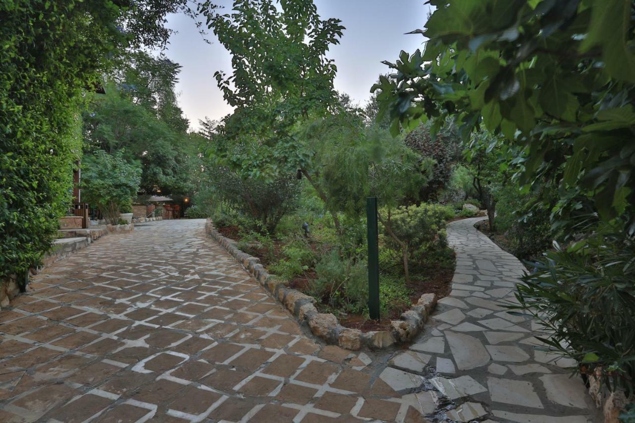 אל סלט Mountain Breeze Lodge & Resort מראה חיצוני תמונה