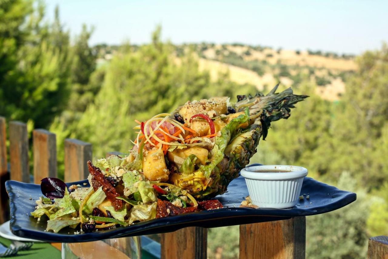 אל סלט Mountain Breeze Lodge & Resort מראה חיצוני תמונה