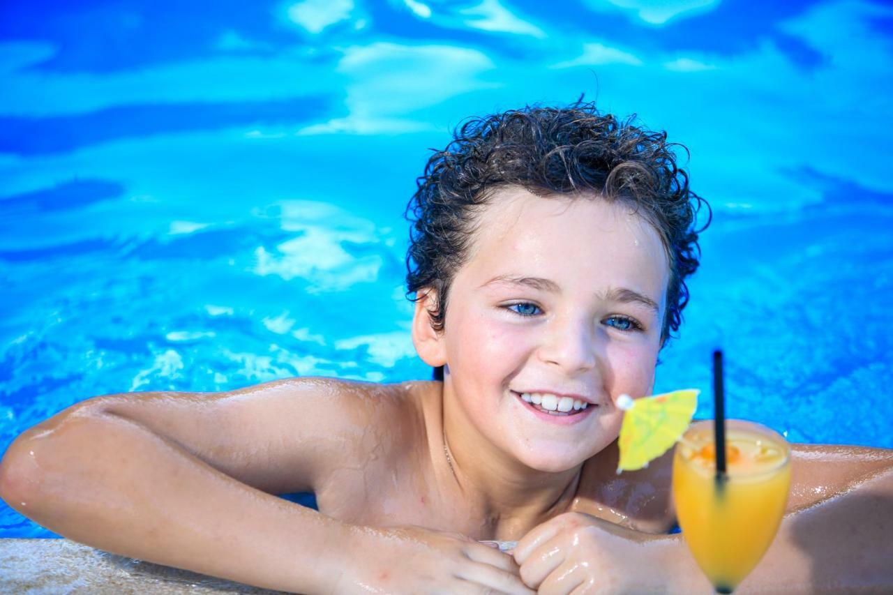 אל סלט Mountain Breeze Lodge & Resort מראה חיצוני תמונה